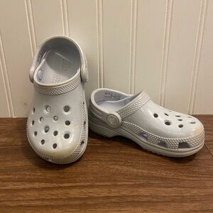 Crocs Kids Classic High Shine Slip On Clogs Water Shoes White Toddler Size 8
